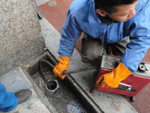 乐业疏通下水道