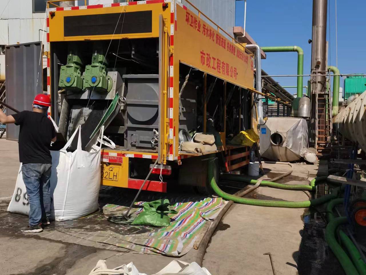 乐业淤泥压干处理